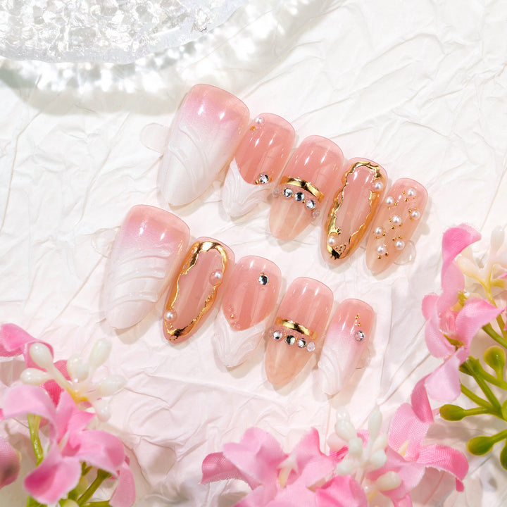 Luxurious Decorative Press-On Nail Art Set