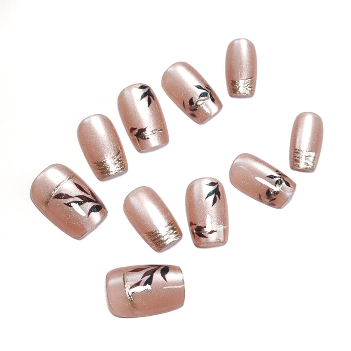 Artistic Nail Art with Elegant Leaf Design Kalsten
