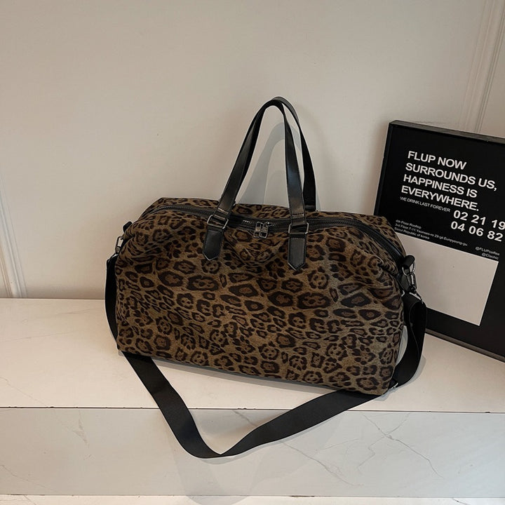 Weekend travel bag in fashionable leopard pattern Kalsten