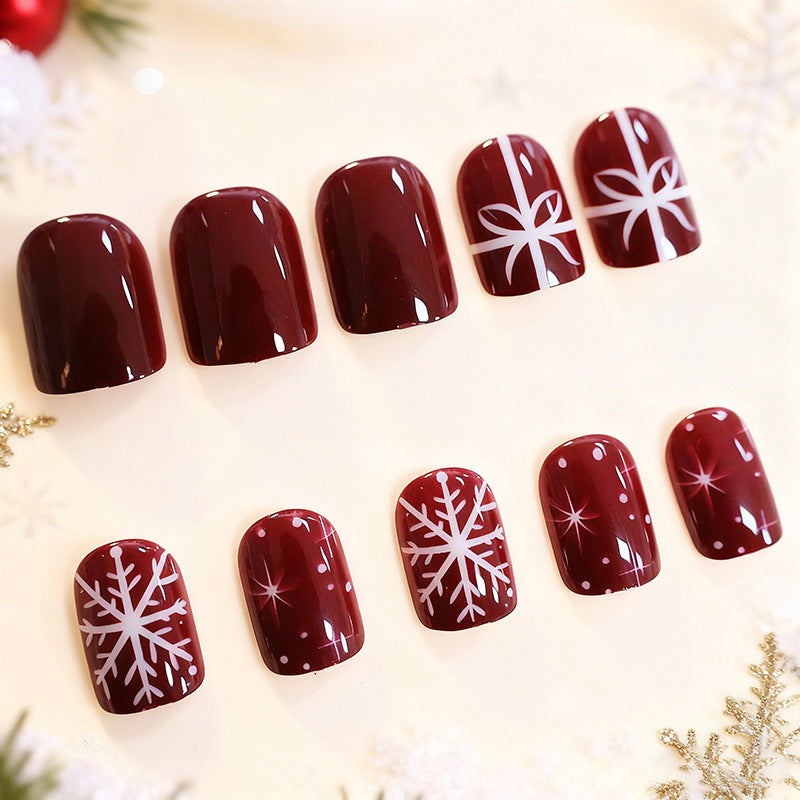 Festive Winter Nail Art Kalsten