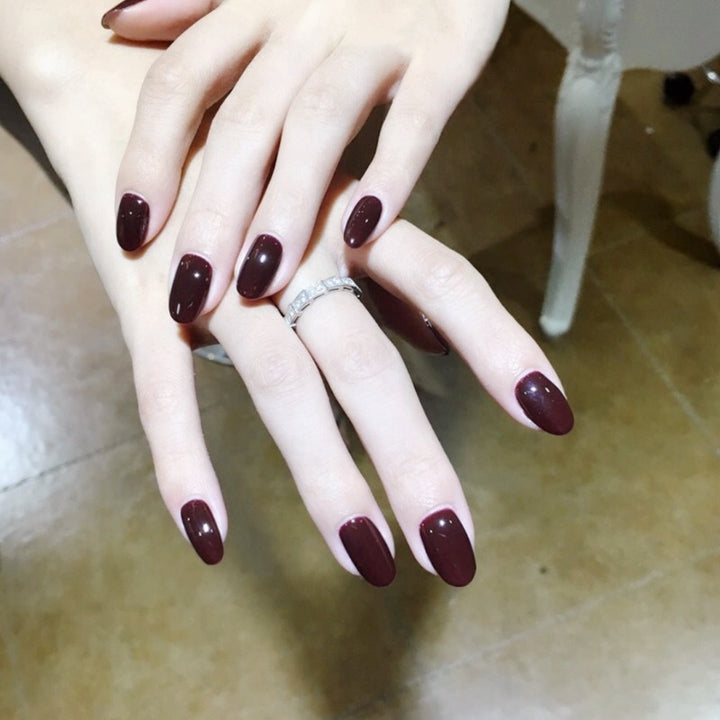Elegant Glossy Almond-Shaped Press-On Nails