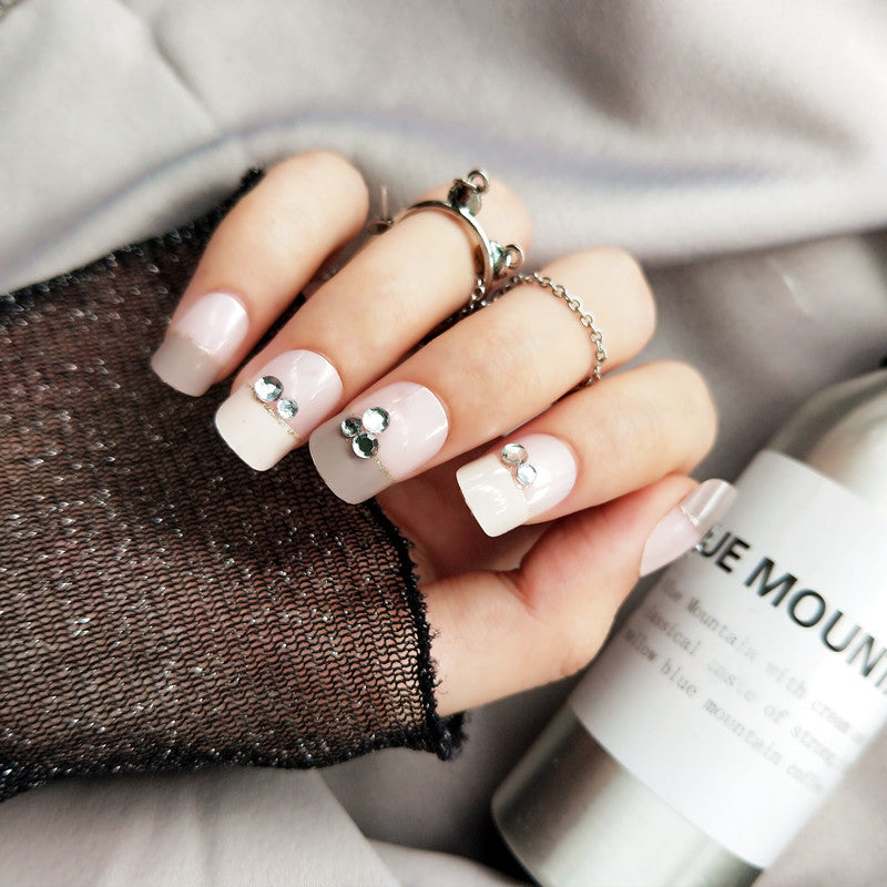 Glamorous Glittering Press-On Nail Set