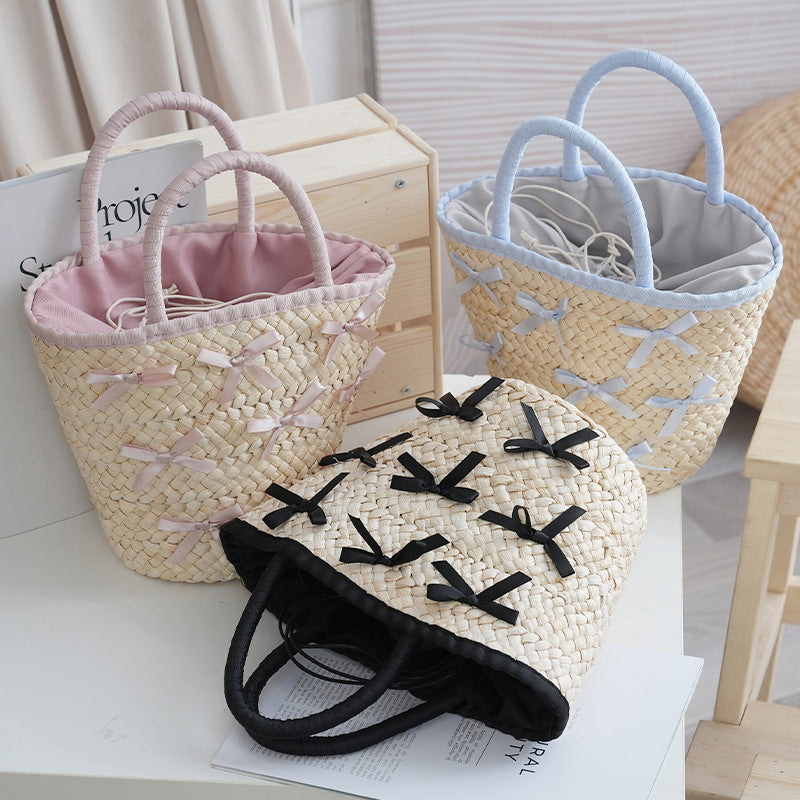 Basket bag with delicate bows and Kalsten lining