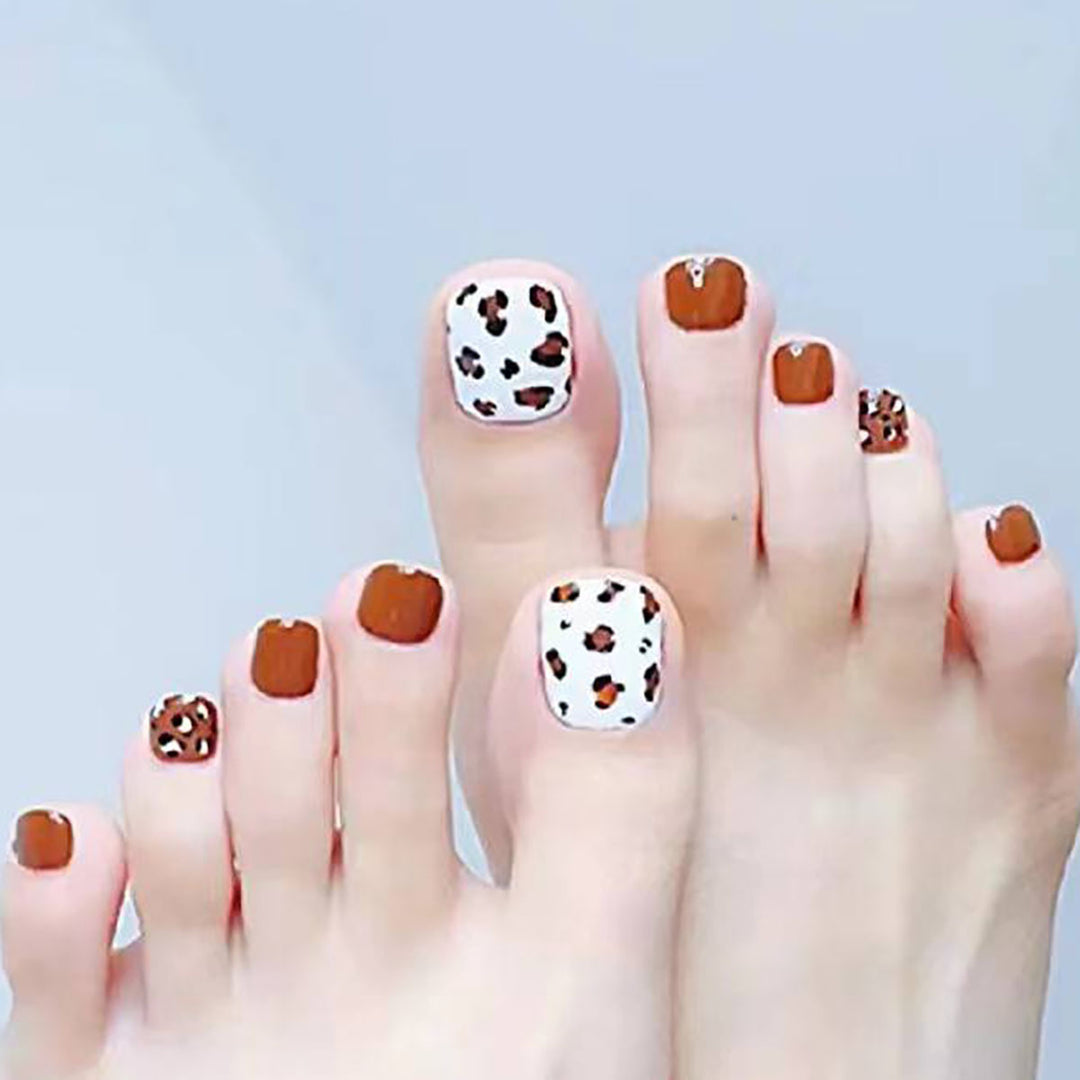 Trendy Animal Print Nail Art
