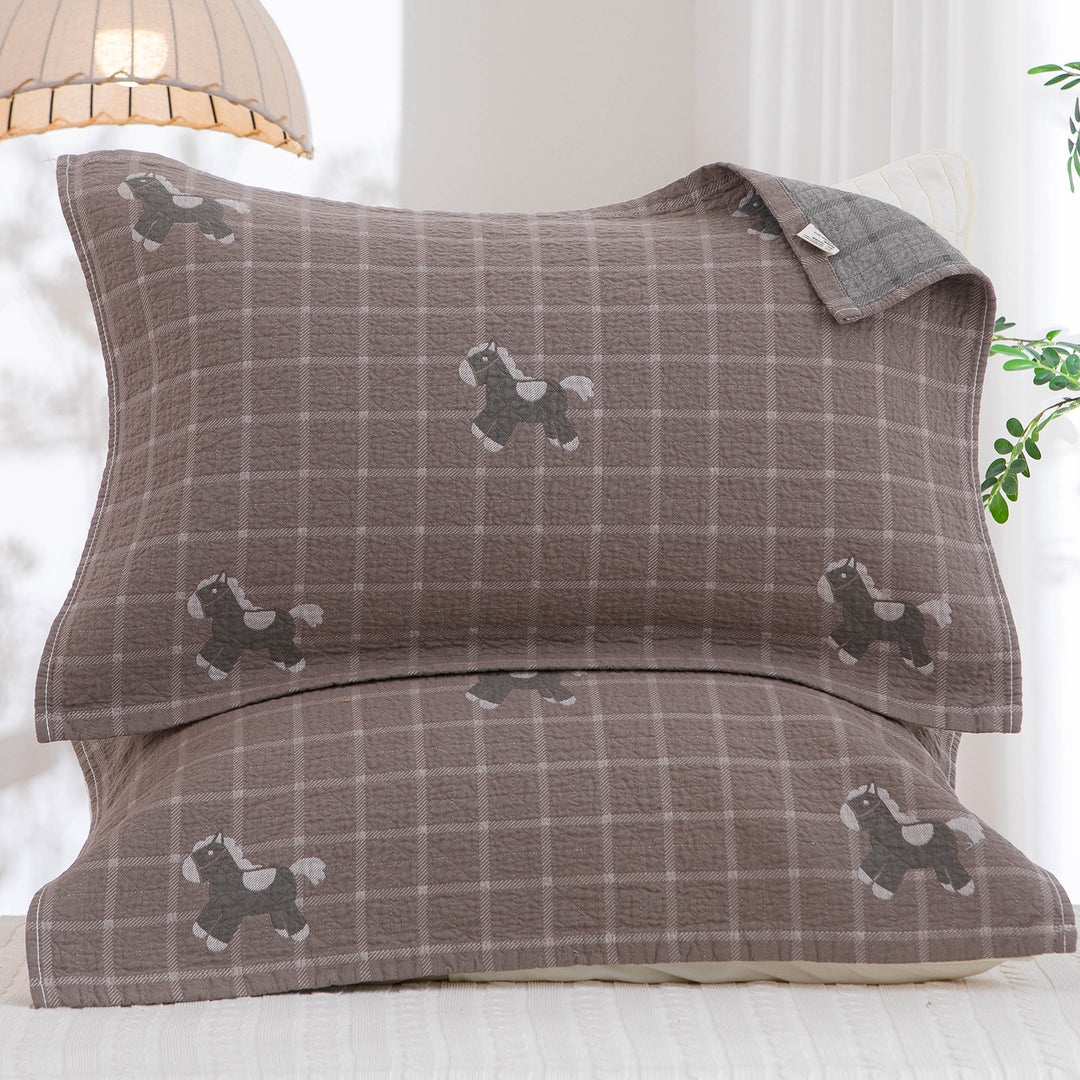 Ladies pillowcase with playful horse motif Kalsten