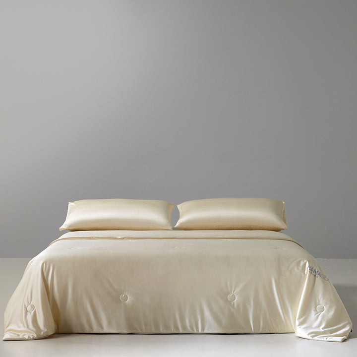 Women Luxury Satin Duvet with Elegant Button Structure Kalsten