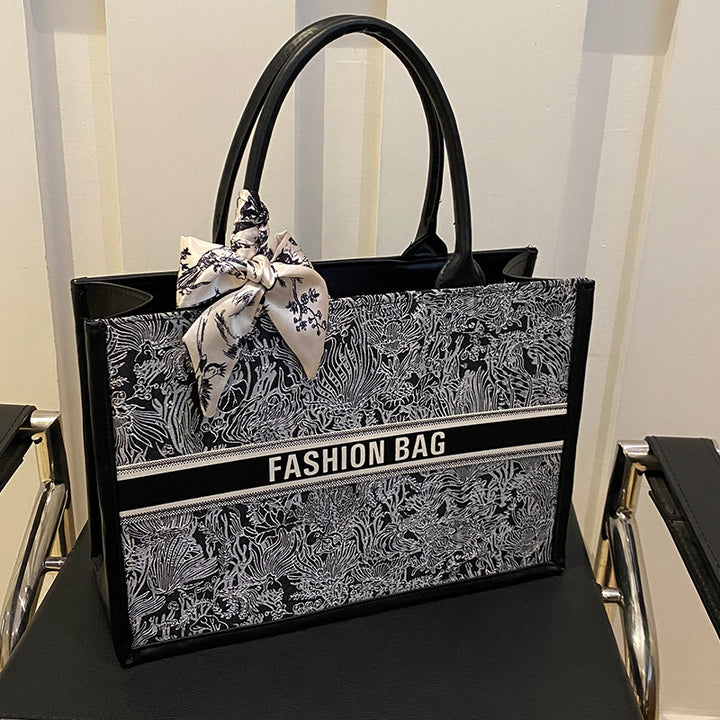 Fashionable Tote Bag