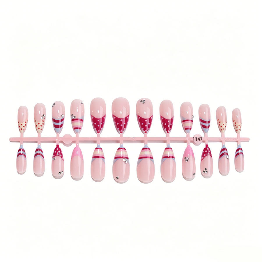 Artificial nail set with elegant 3D details and artistic design Kalsten