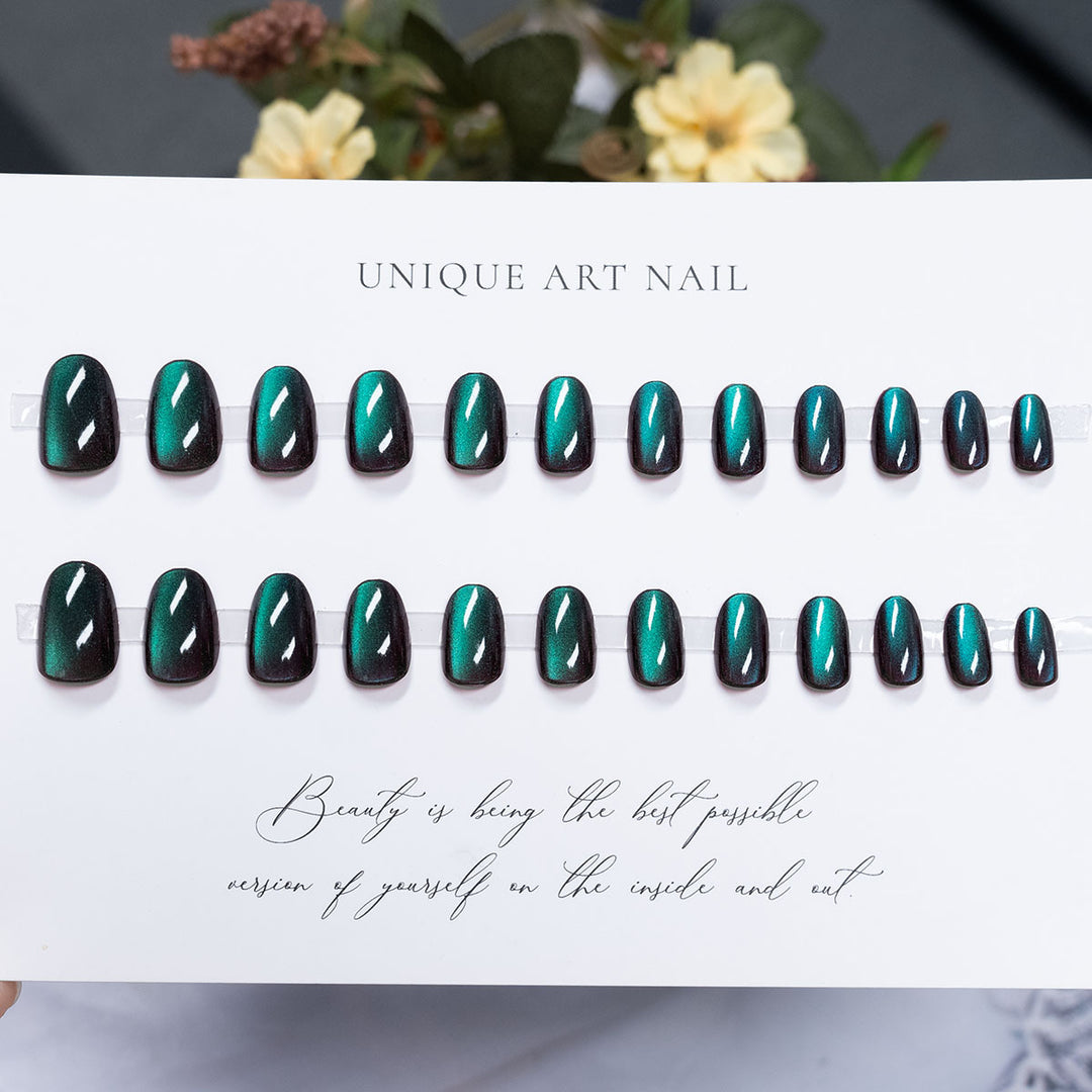 Glossy Press-On Nail Art Set