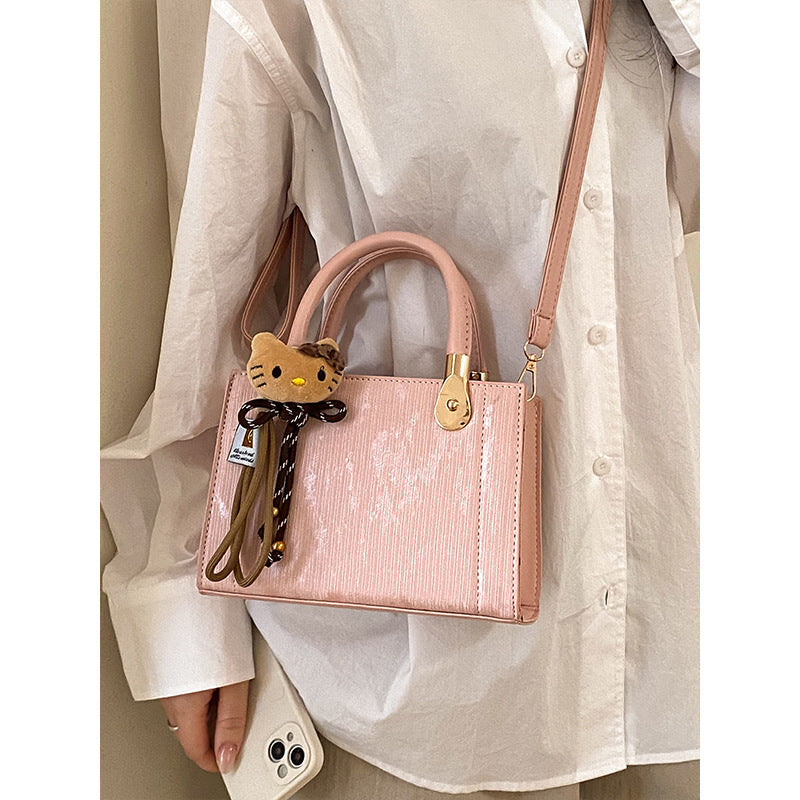 Elegant Textured Handheld Shoulder Bag