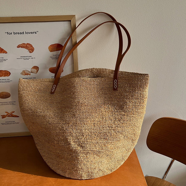 Handcrafted straw bag with geometric pattern Kalsten