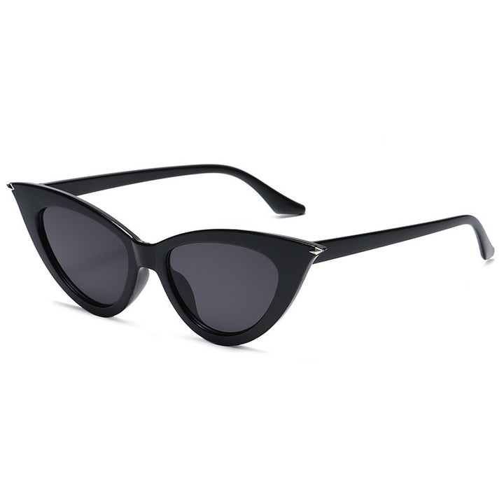 Ladies Cat-Eye Sunglasses with Luxurious Design and UV Protection Kalsten