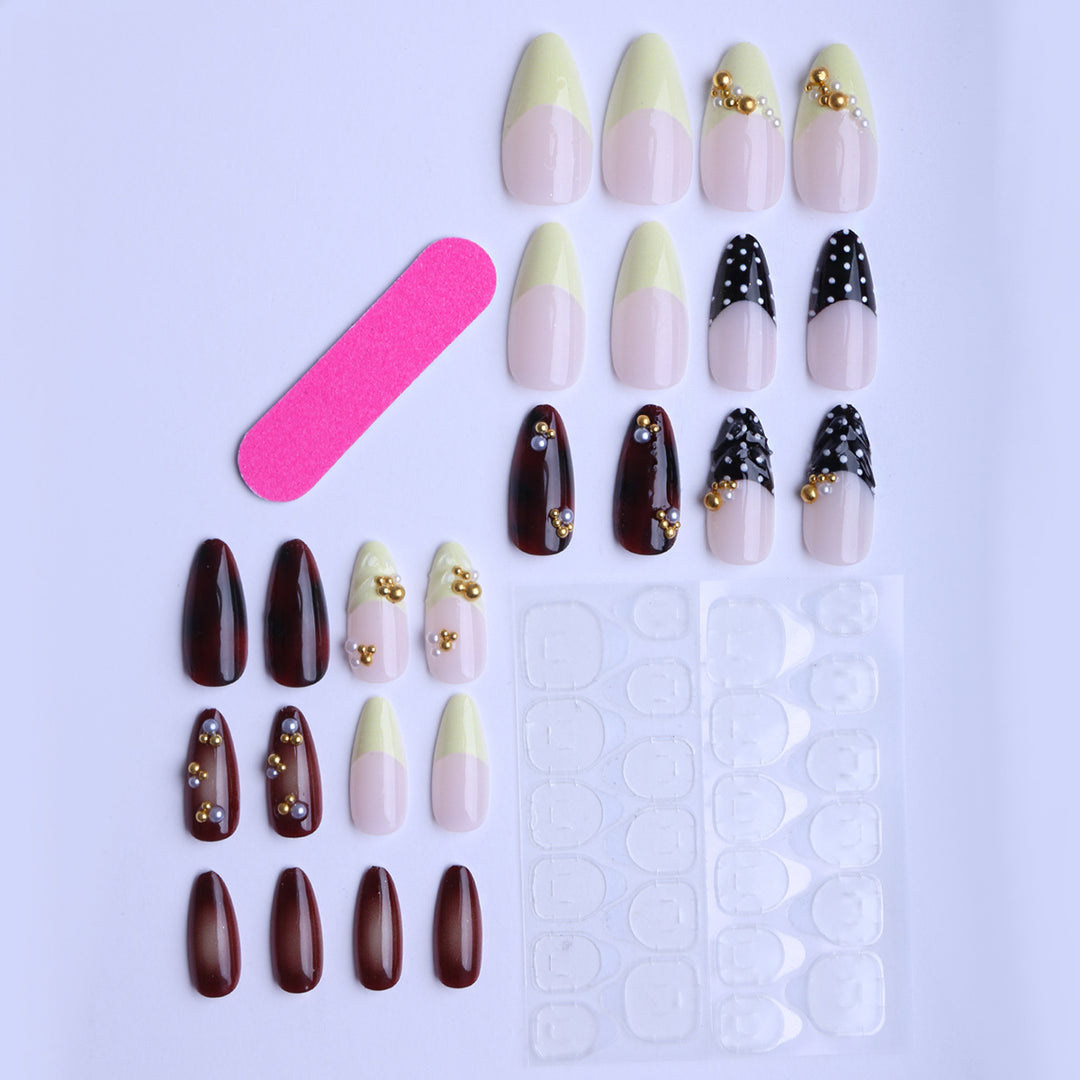 Artistic fingernails with gold applications Kalsten
