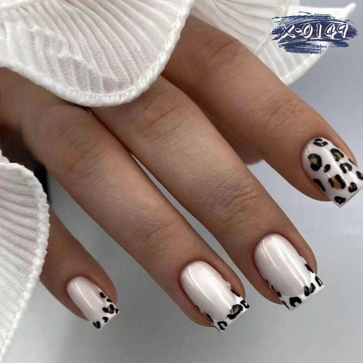 Elegant Leopard Print Nail Art Kit