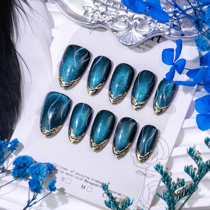 Glamorous Glittering Press-On Nail Set