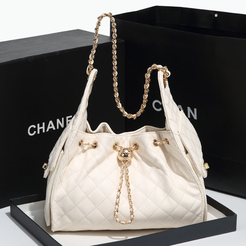 Elegant Quilted Bucket Handbag