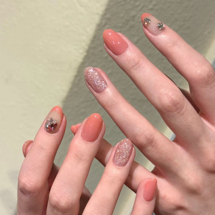 Glittery Press-On Nail Art Set