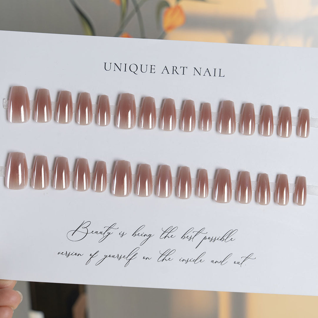 Elegant Short Almond-Shaped Press-On Nails