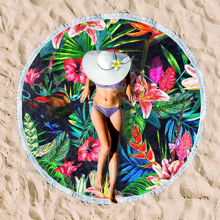 round beach towel with cheerful palm motif Kalsten