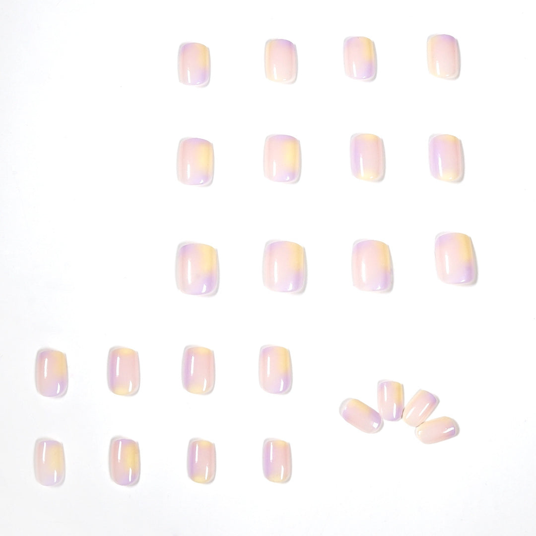 Artful Nail Art with Glitter and Ombre Design Kalsten