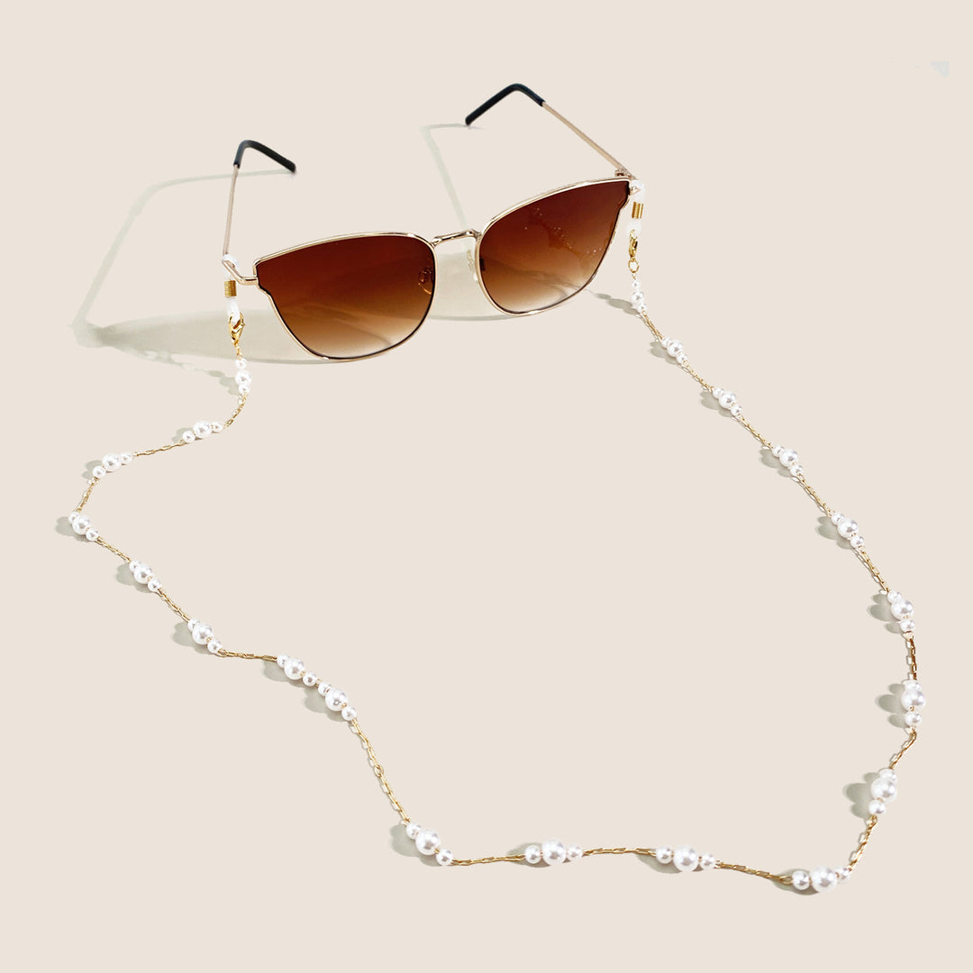 Elegant Pearl-Embellished Eyewear Chain Kalsten