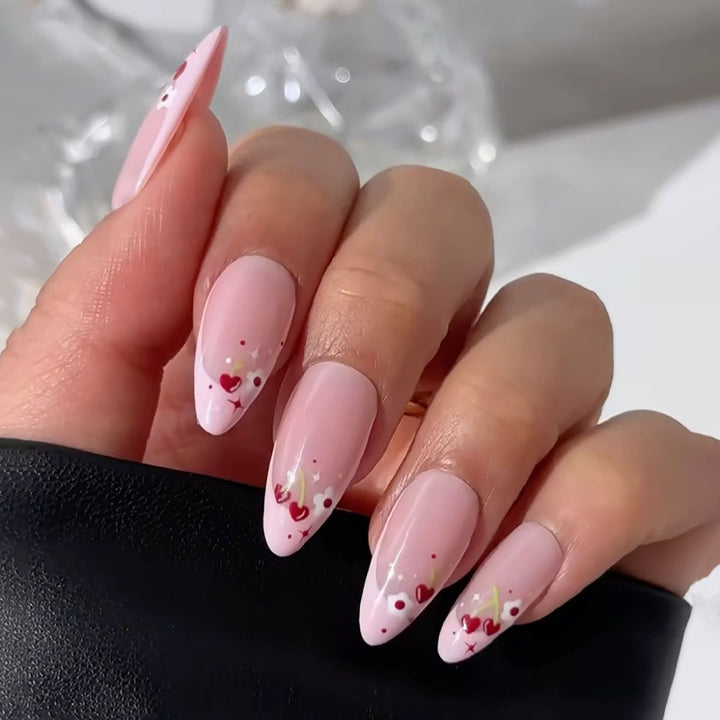 Heart-Themed Artistic Press-On Nails