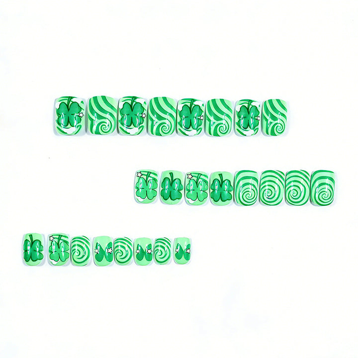 Festive Shamrock Nail Art Kalsten