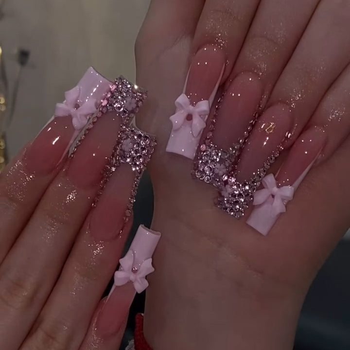 Glamorous Artificial Nails Kalsten
