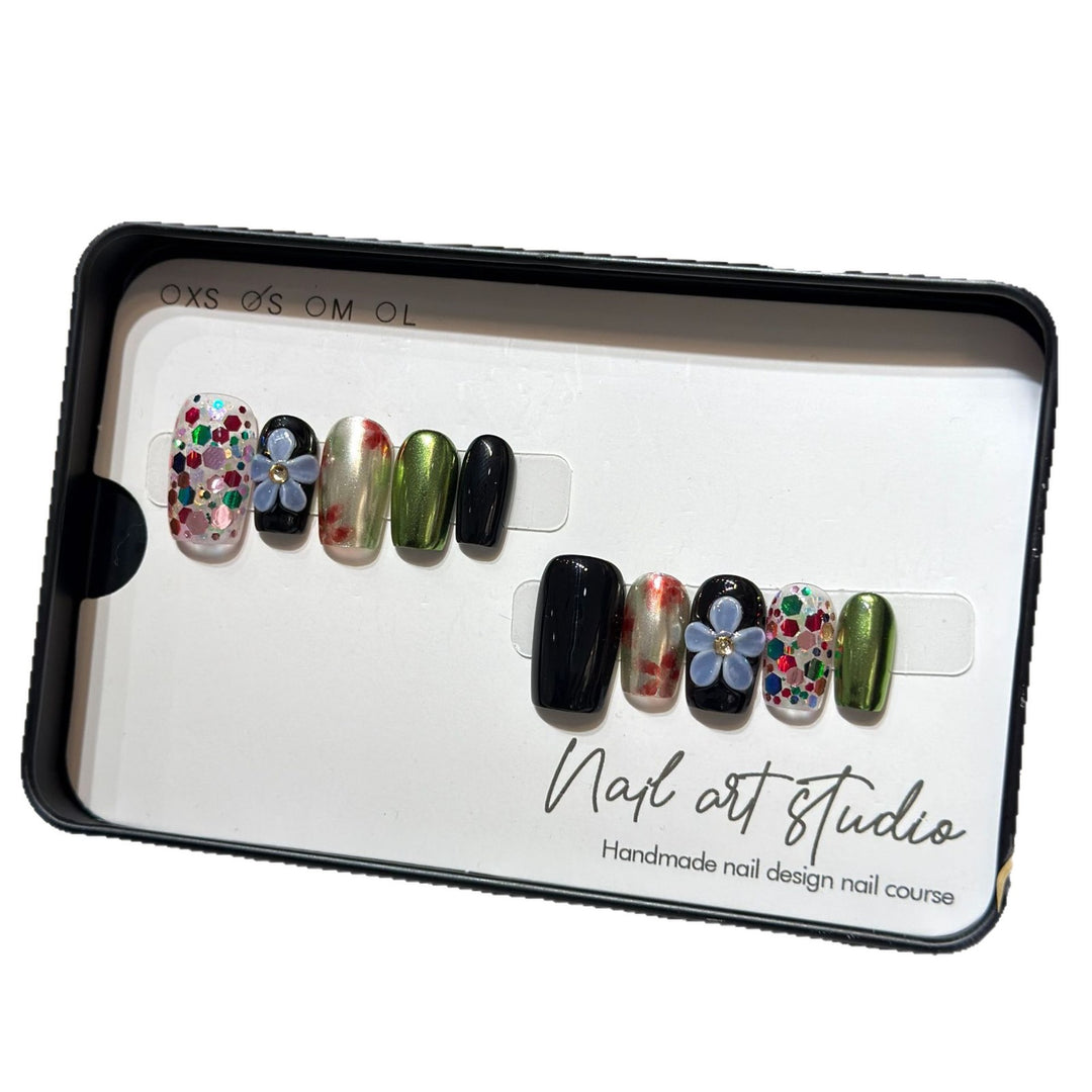 Artistic Floral-Inspired Press-On Nail Set Kalsten
