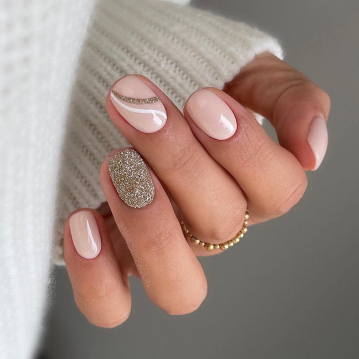 Glamorous Glittery Stiletto Press-On Nails Kalsten