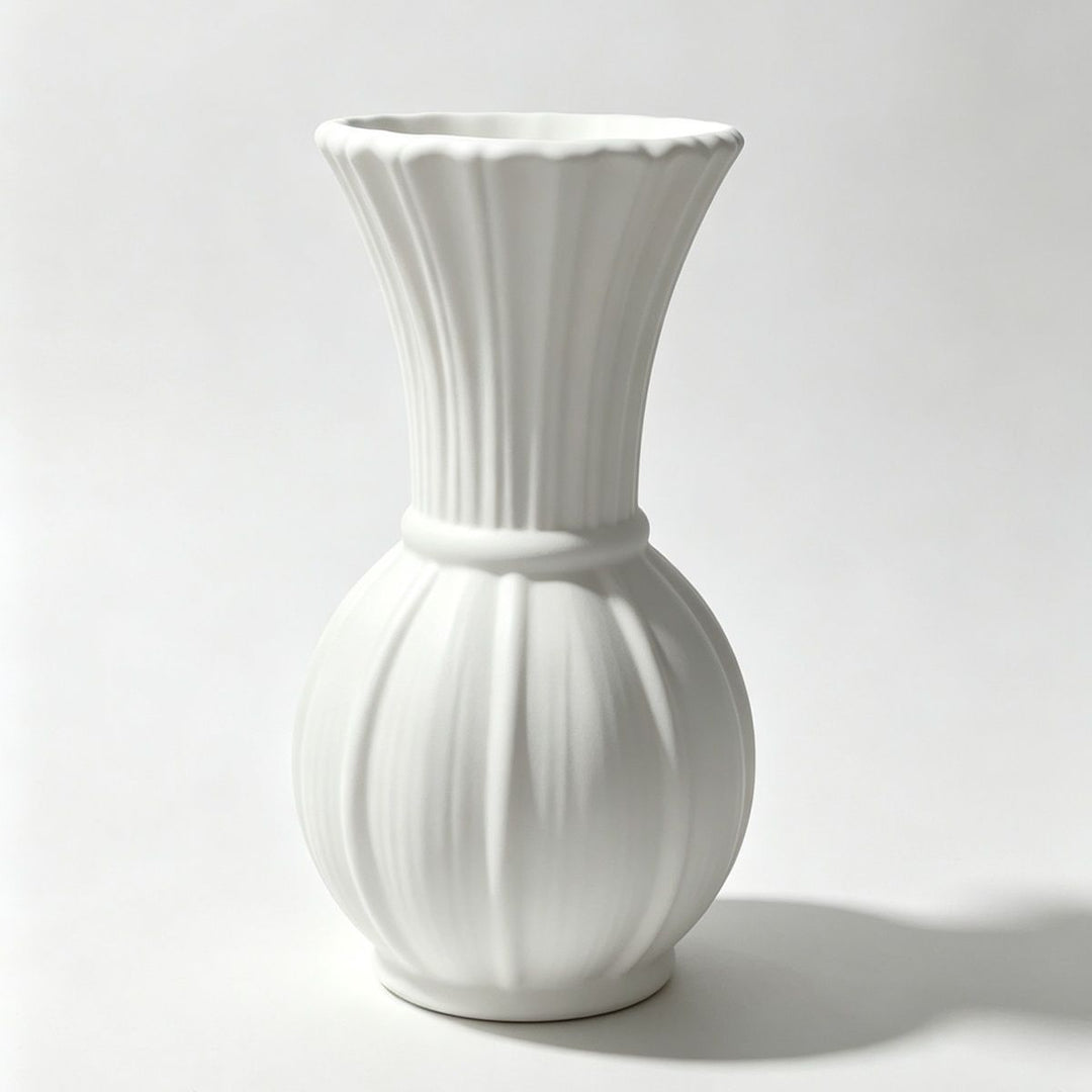 Elegant Ribbed Flower Vase Kalsten