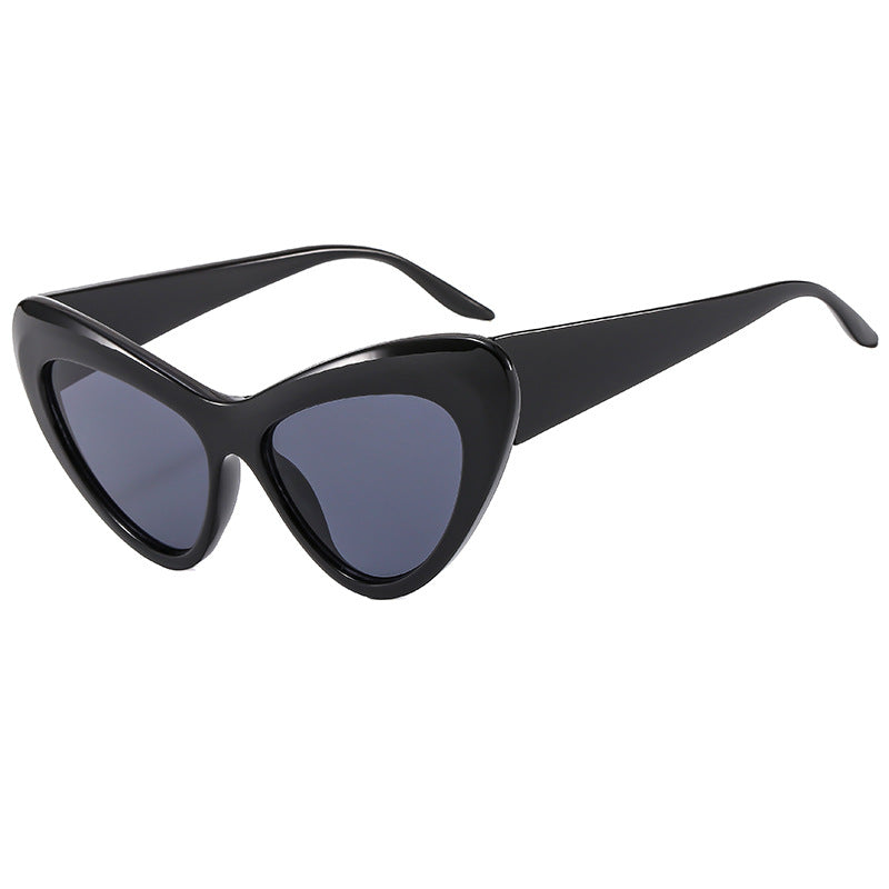 Women Cat-Eye Sunglasses in Distinctive Design Kalsten
