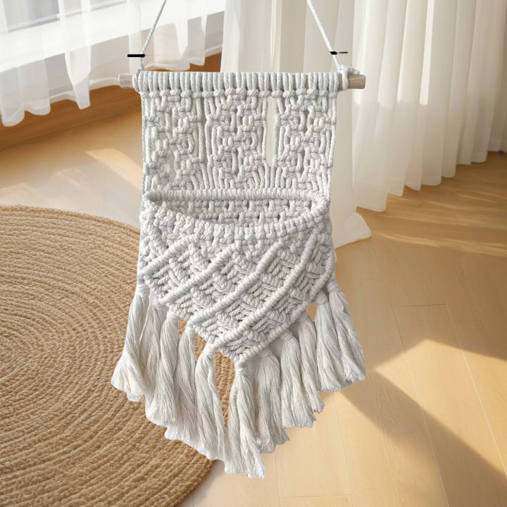 Wall-Mounted Macramé Planter Kalsten