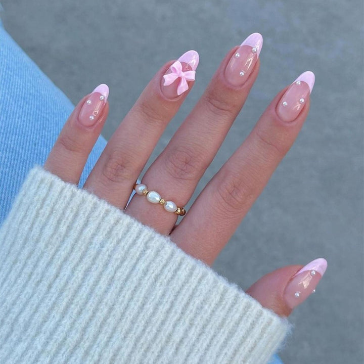 Artificial nail set with elegant glitter and lace design Kalsten