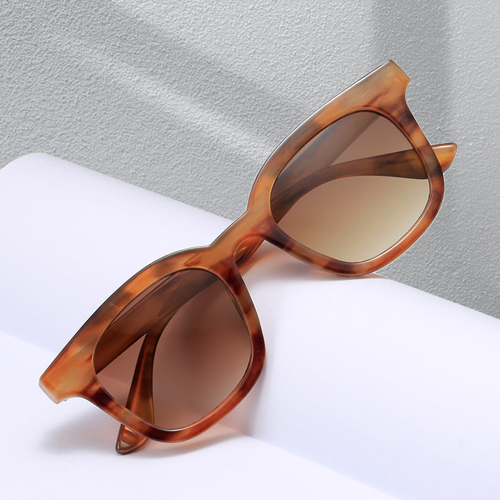 Ladies Fashionable Oversized Sunglasses with Luxurious Design Kalsten