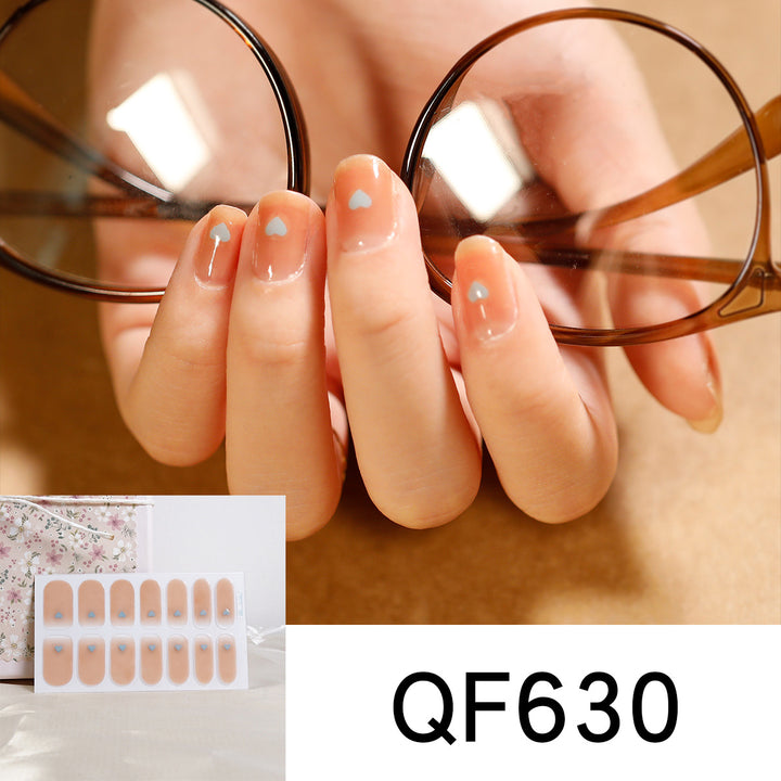 Artificial nail design with heart motif Kalsten