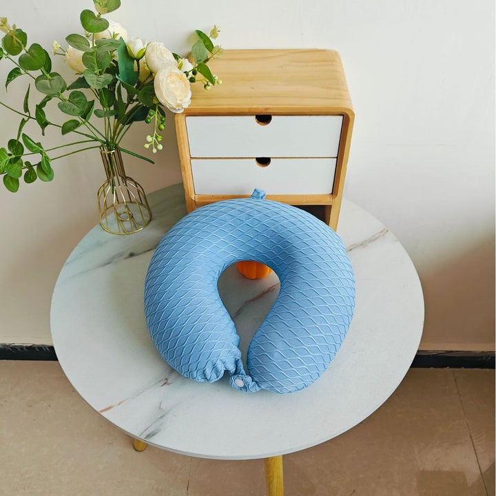 Women ergonomic neck support pillow with breathable diamond structure Kalsten