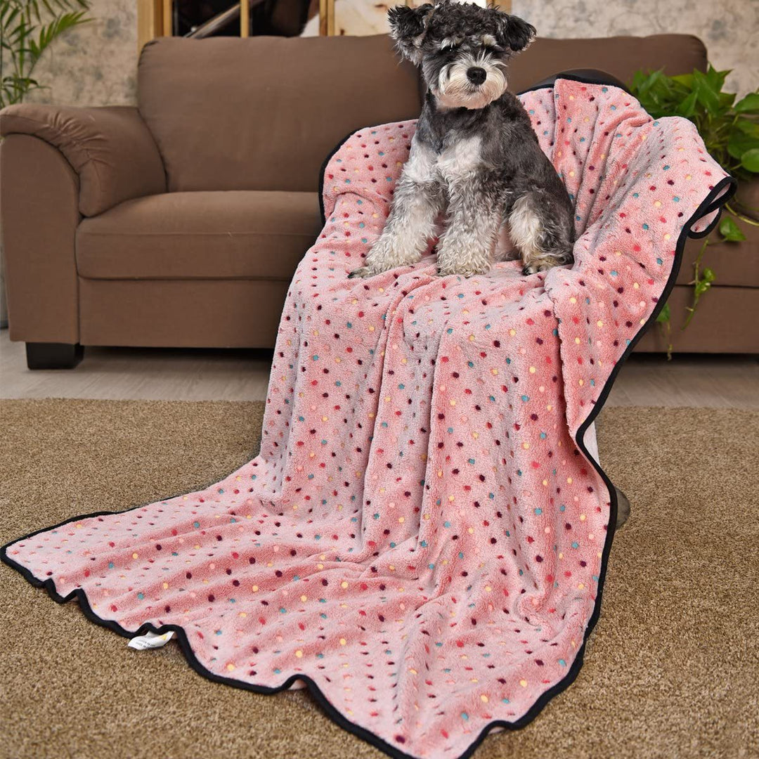 Women's Cozy Plush Blanket with Polka Dot Pattern Kalsten