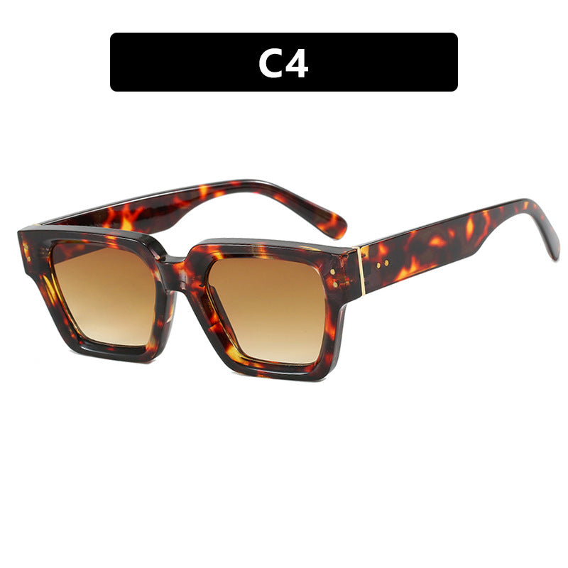 Women's trendy sunglasses in elegant oversized design Kalsten