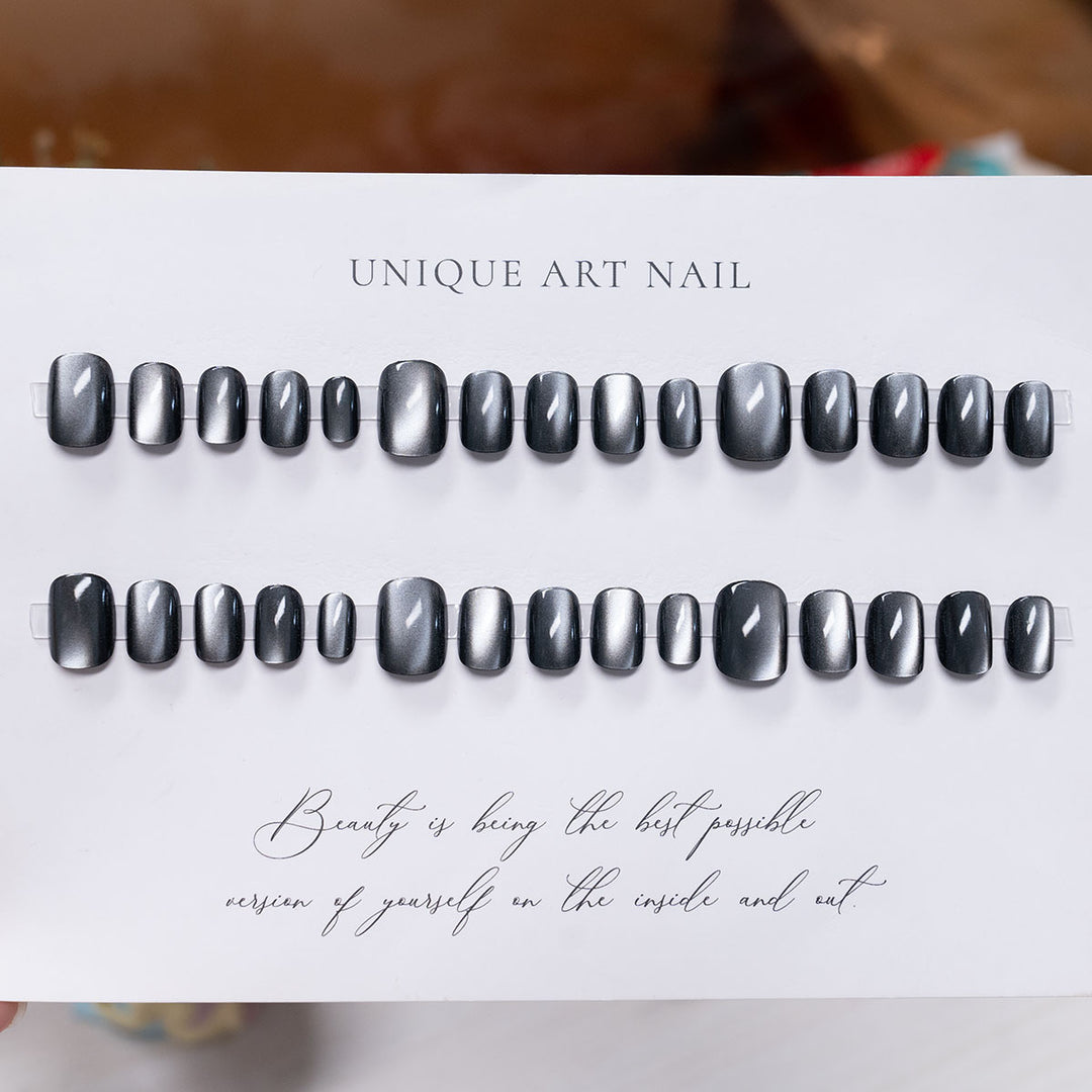 Stylish Glossy Nail Art
