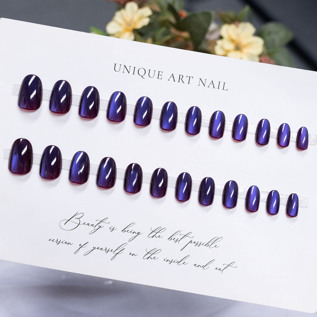 Glossy Press-On Nail Art Set