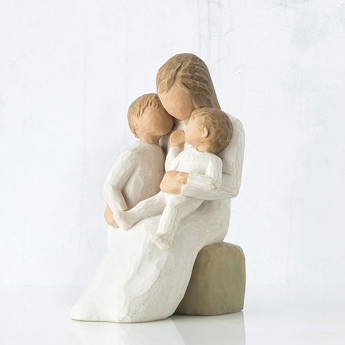 Emotional Family Bond Figurine Kalsten