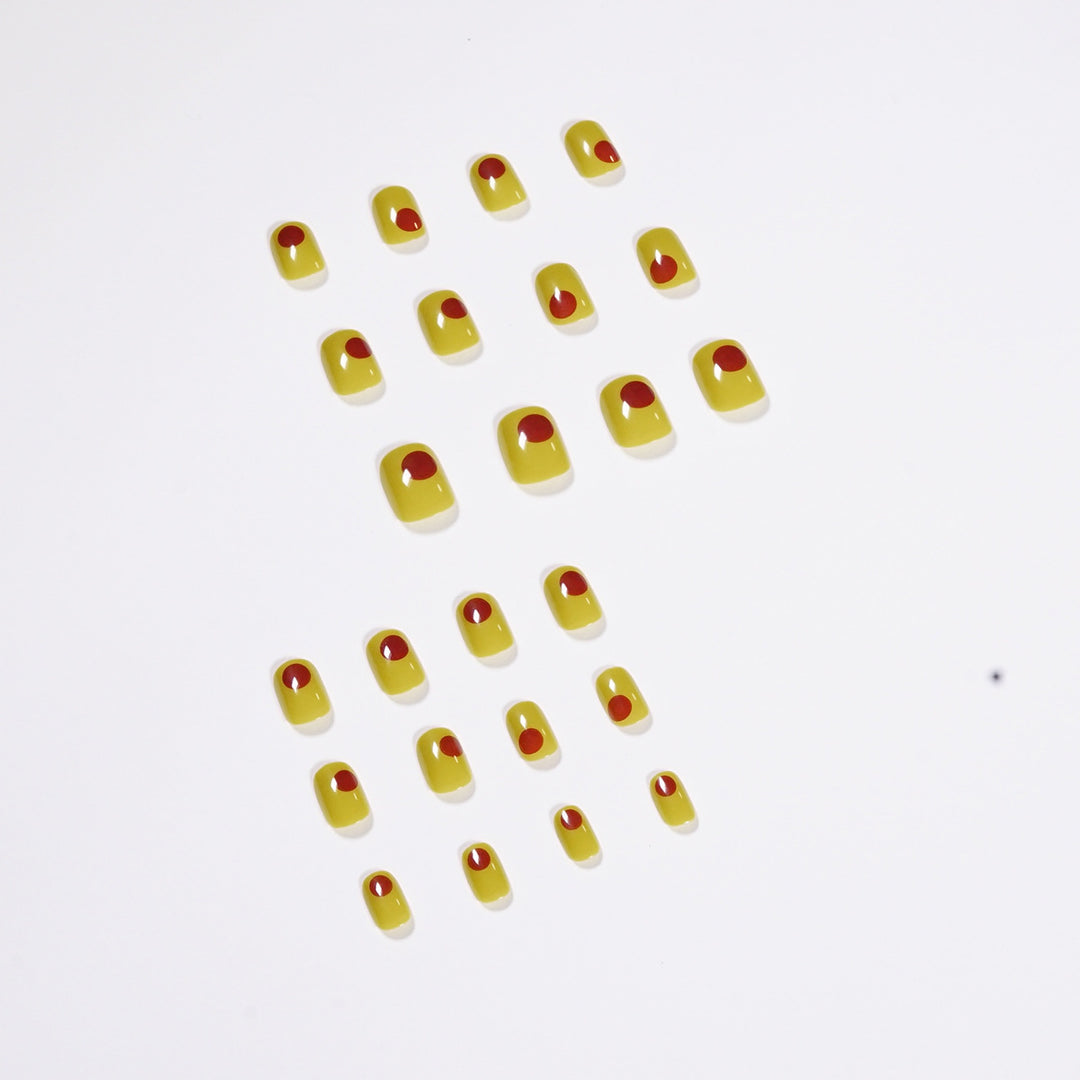 Artistic Nail Art in Modern Minimalism Kalsten