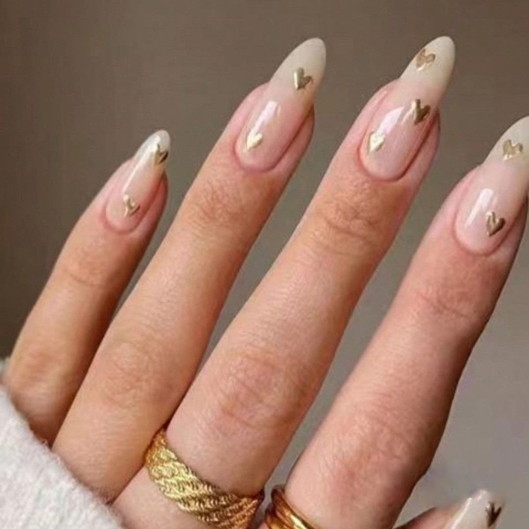 Elegant Heart-Decorated Press-On Nail Set