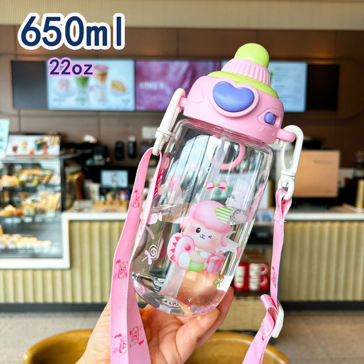 Women's transparent drinking bottle with ergonomic carrying handle and integrated straw Kalsten