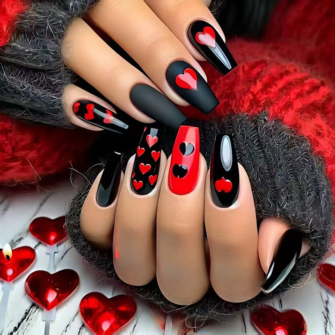 Artistic Heart-Designed Nail Art Kalsten