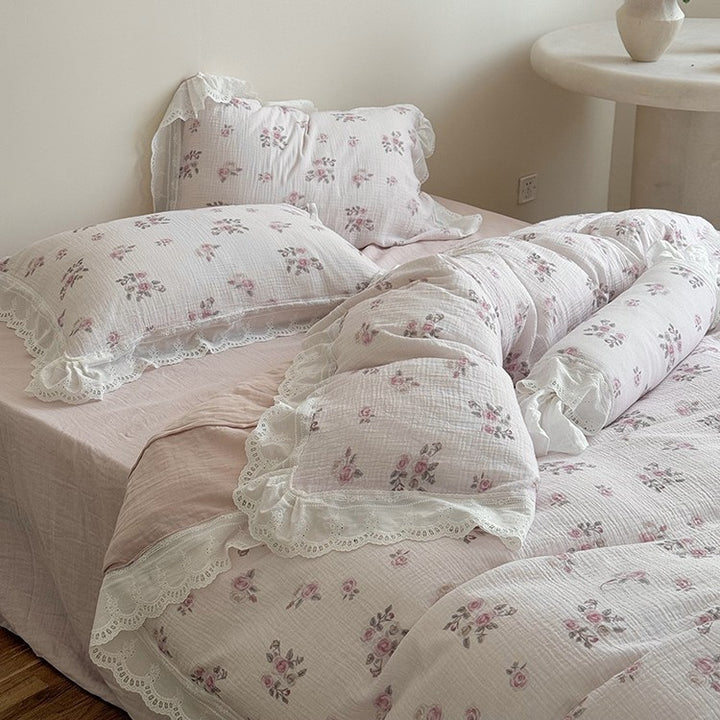 Romantic cotton gauze bed linen set with ruffle and vintage rose print