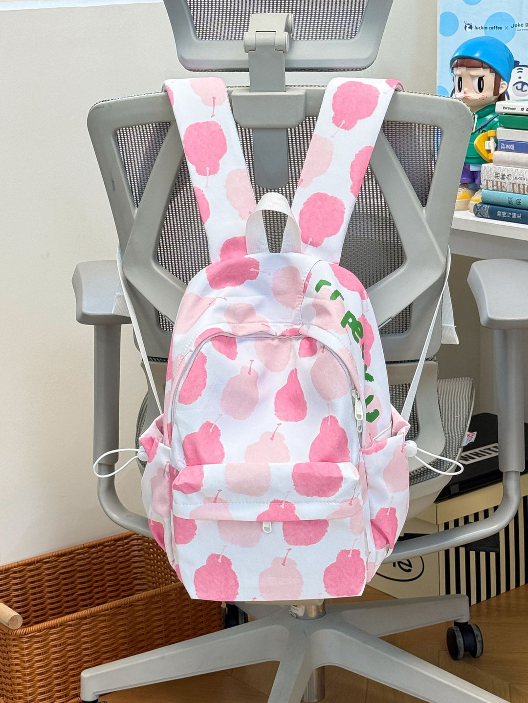 Cute Apple-Patterned School Backpack