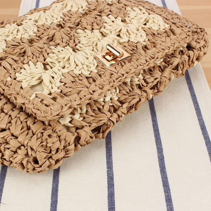 Shoulder bag made of handcrafted braided natural material with elegant closure Kalsten