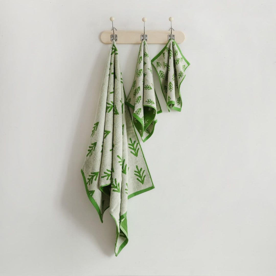 Three-piece terry towel set bath towel hand towel guest towel with leaf jacquard